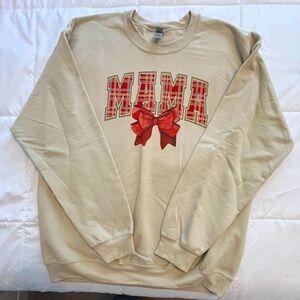 Gildan Cream and Red Crewneck Sweatshirt with Festive Plaid “Mama”Design Size XL
